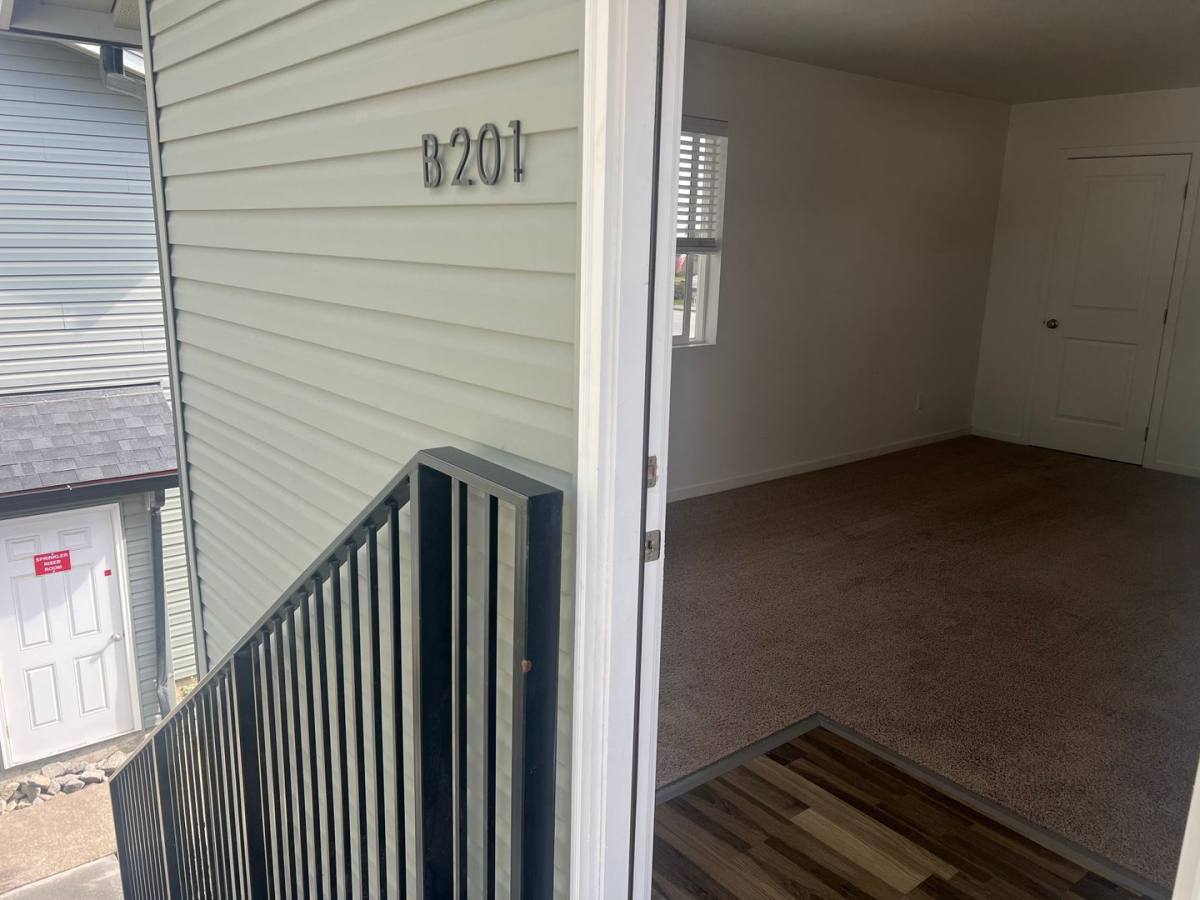 560 Bozarth Ave, Woodland, WA 98674 - Apartment for Rent - Image 3