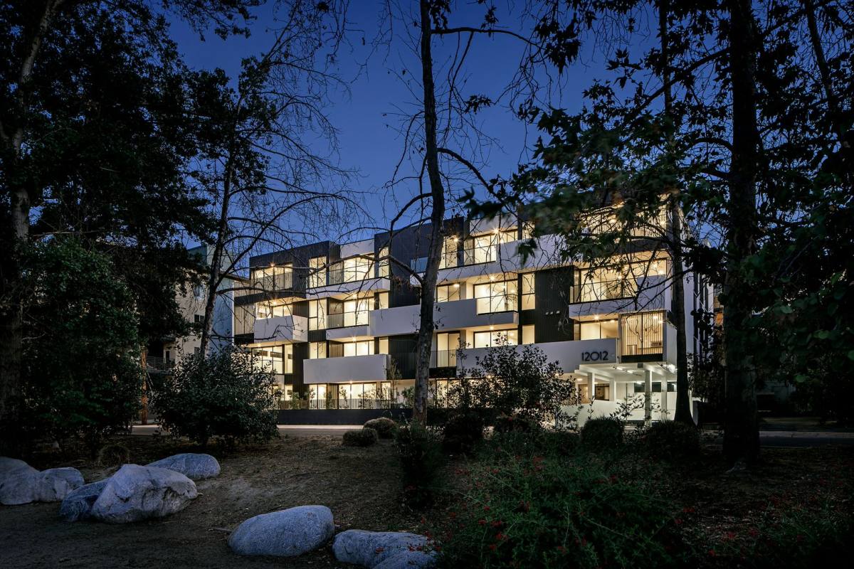 Apartment for rent at 12012 Valleyheart Dr, Studio City, CA 91604