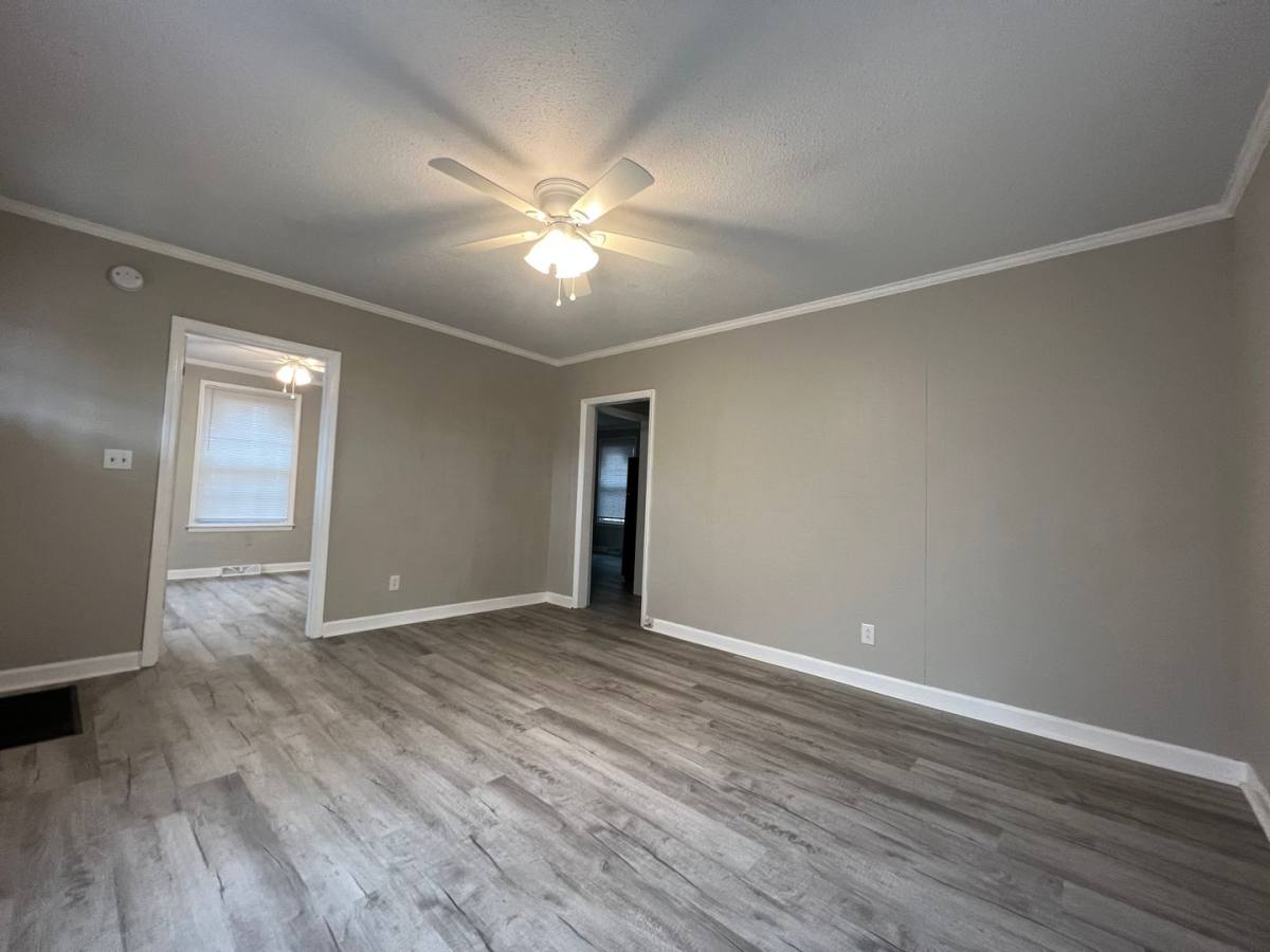 House for rent at 102 Neighborhood St, Lincolnton, NC 28092