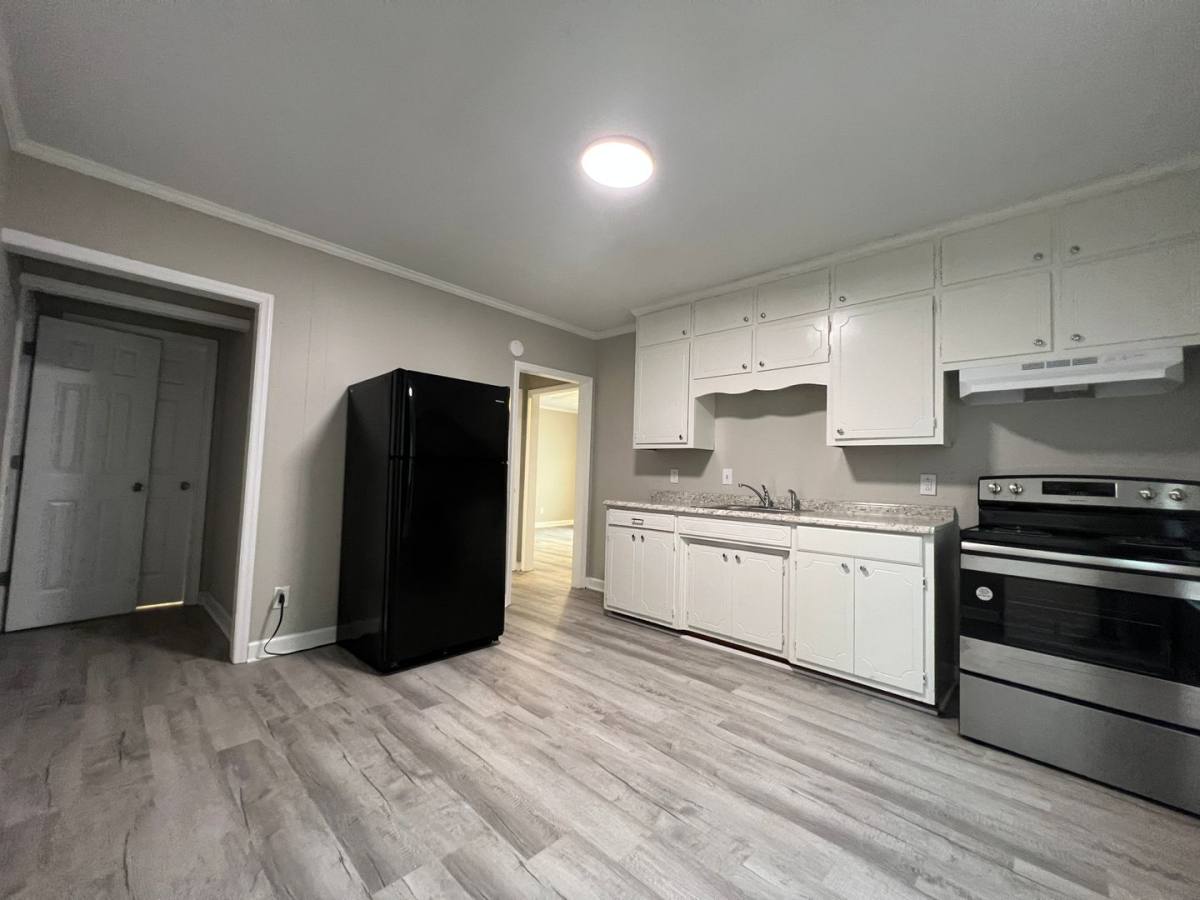 House for rent at 102 Neighborhood St, Lincolnton, NC 28092