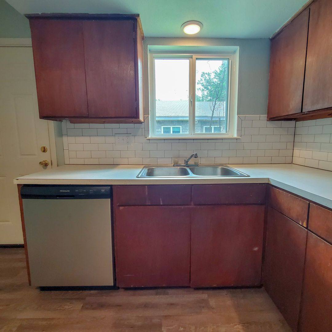 Apartment for rent at 1117 E Parker St, Shawnee, OK 74804