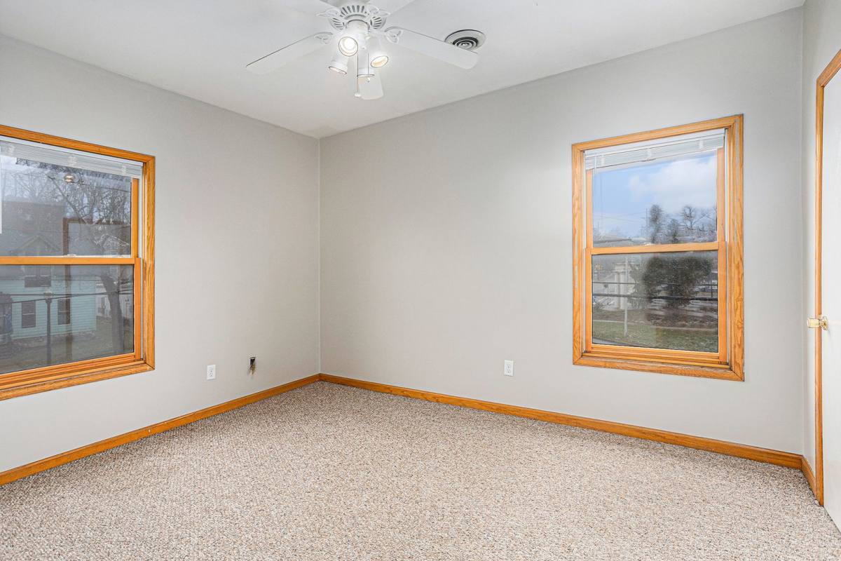 Apartment for rent at 940 W Lovell St, Kalamazoo, MI 49007