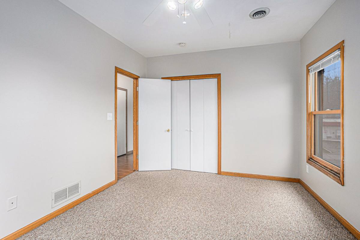 Apartment for rent at 940 W Lovell St, Kalamazoo, MI 49007