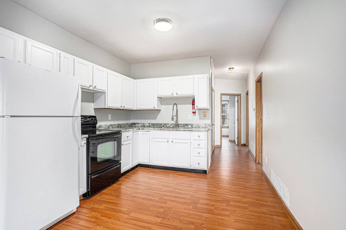 Apartment for rent at 940 W Lovell St, Kalamazoo, MI 49007