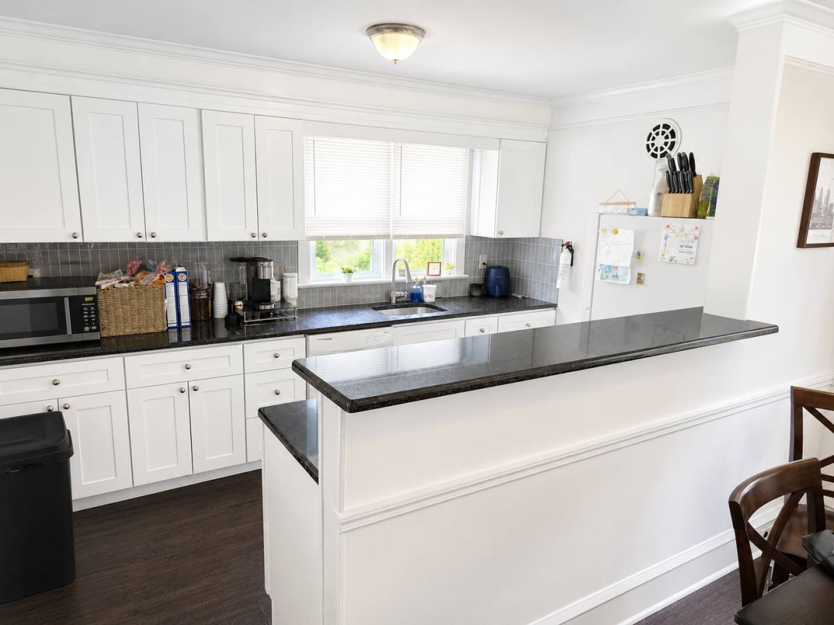 Apartment for rent at 252 Rhoads Ave, Haddonfield, NJ 08033