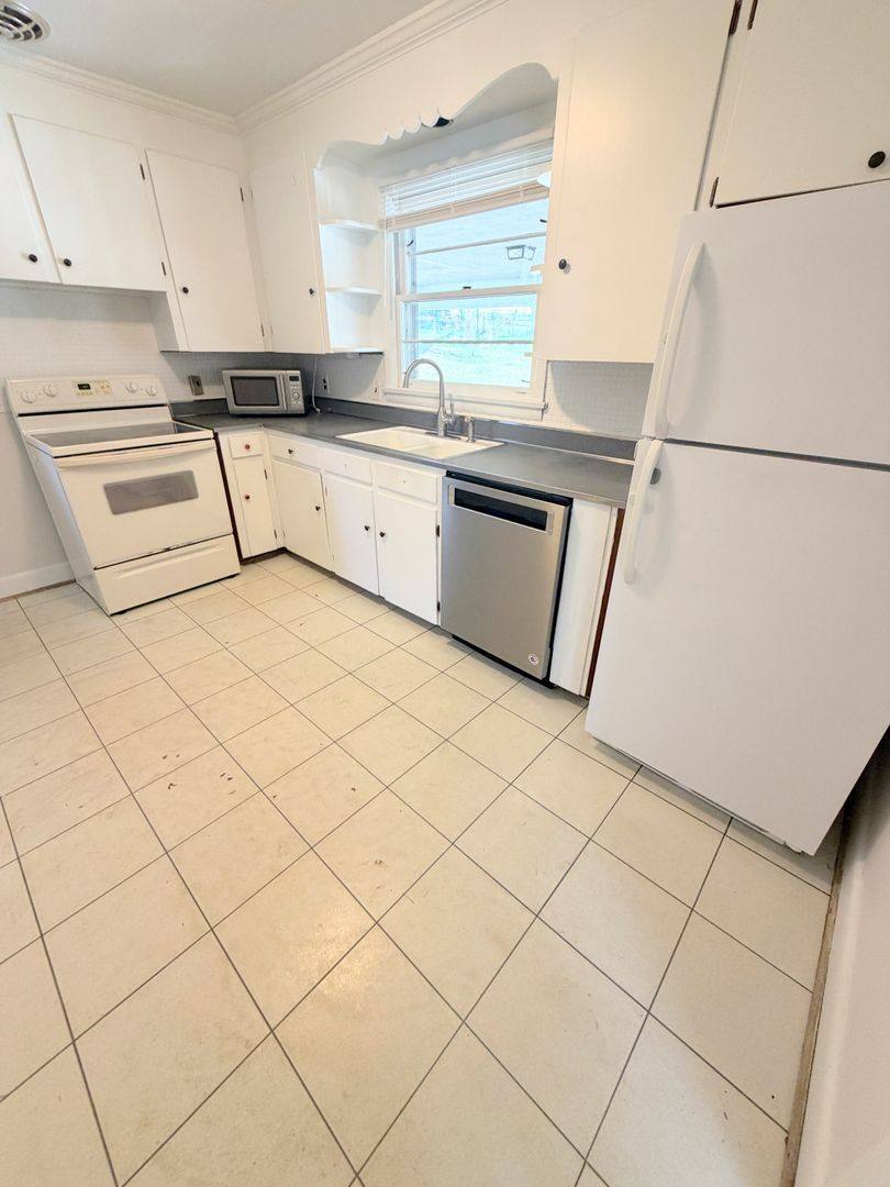 House for rent at 2229 Taylor Farm Rd, Lynchburg, VA 24503