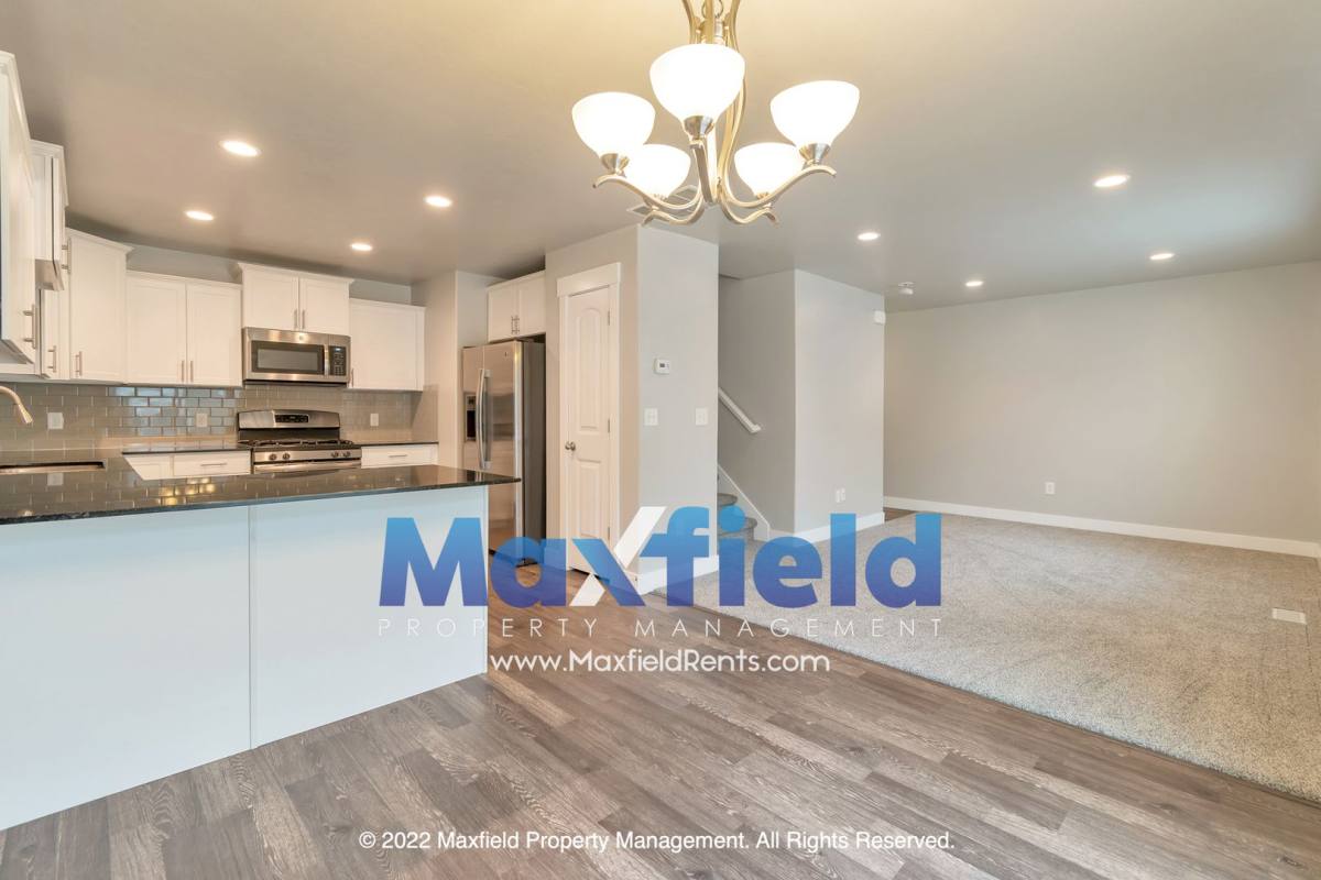Townhouse for rent at 529 W Fox Chase, Draper, UT 84020