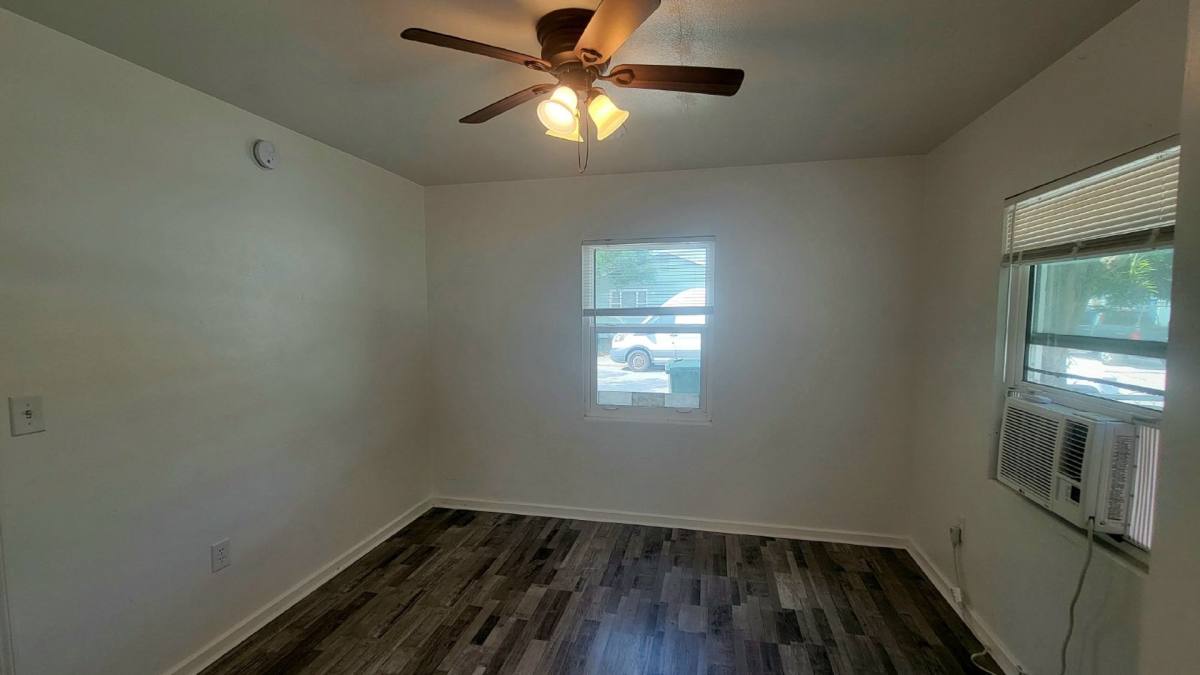 House for rent at 1501 13th St W, Bradenton, FL 34205