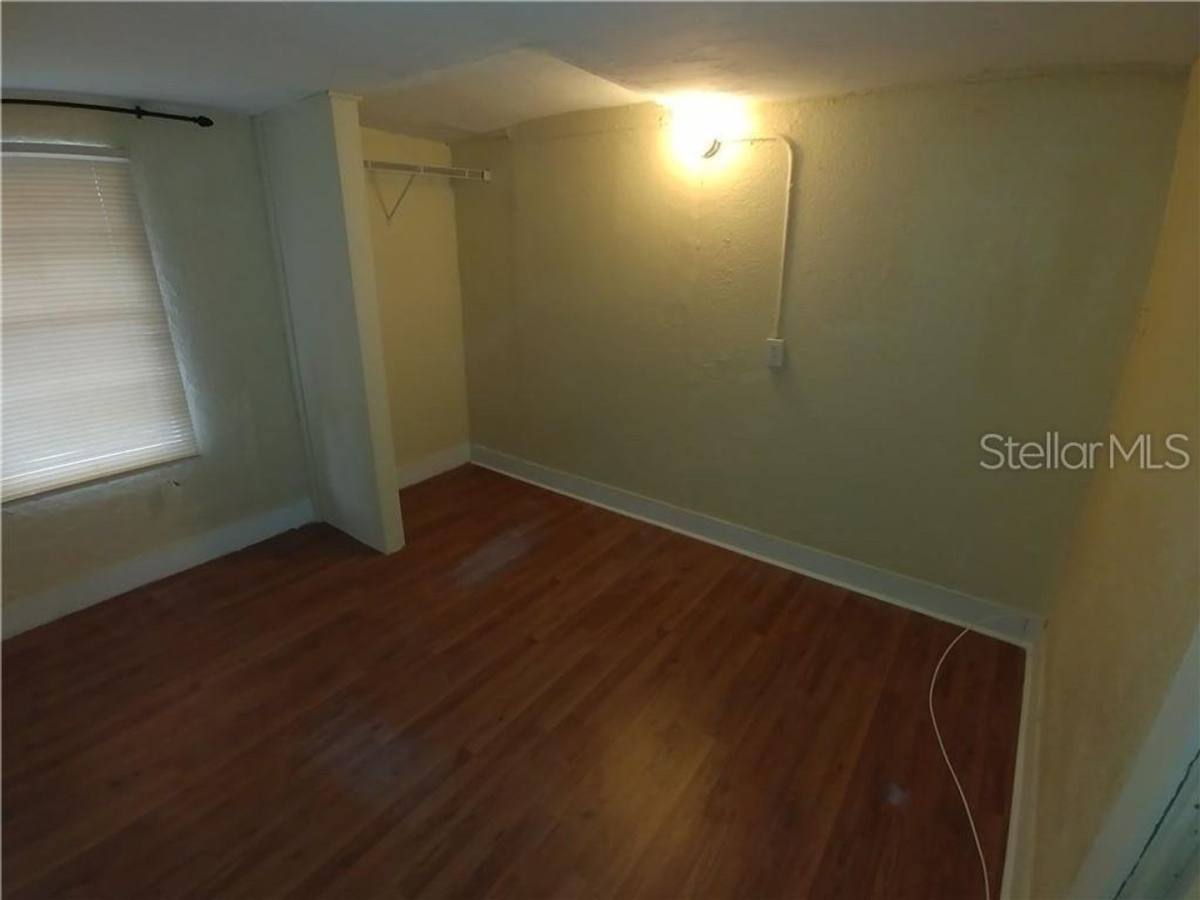 Apartment for rent at 2127 13th St W, Bradenton, FL 34205