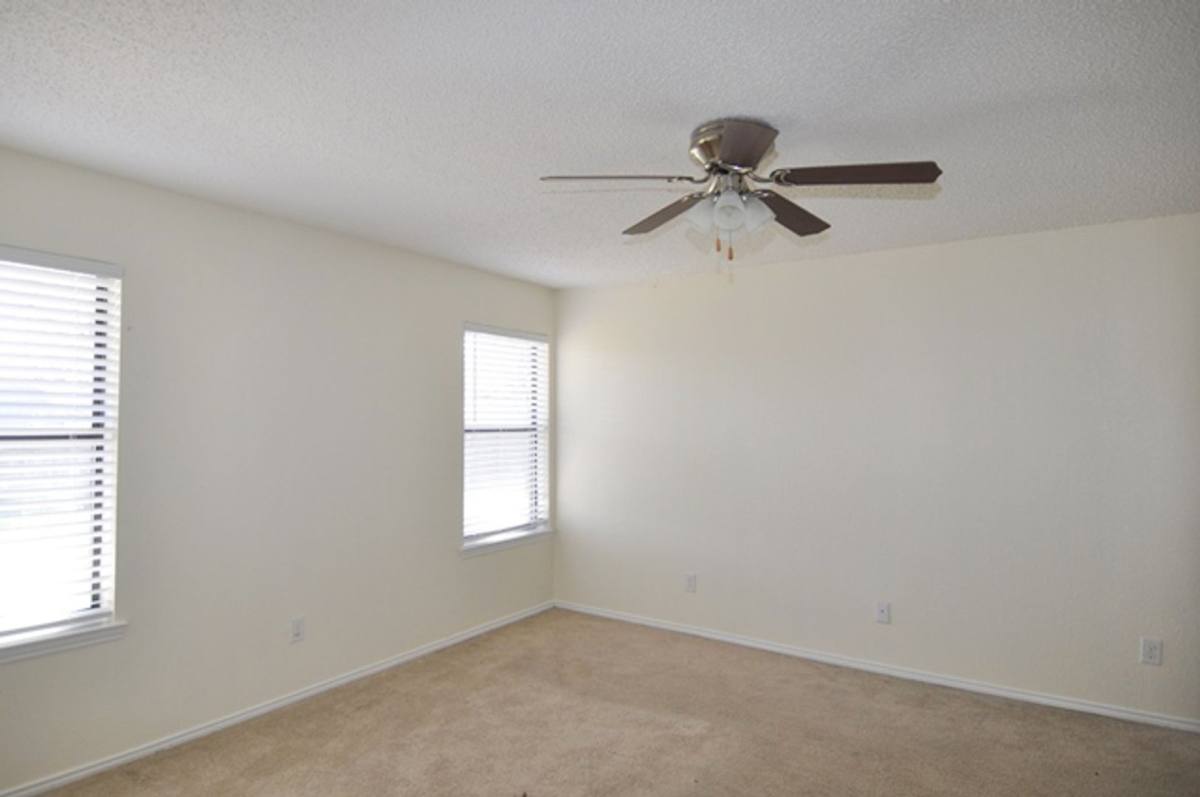 House for rent at 405 Blue Ridge Trail, Fort Worth, TX 76179