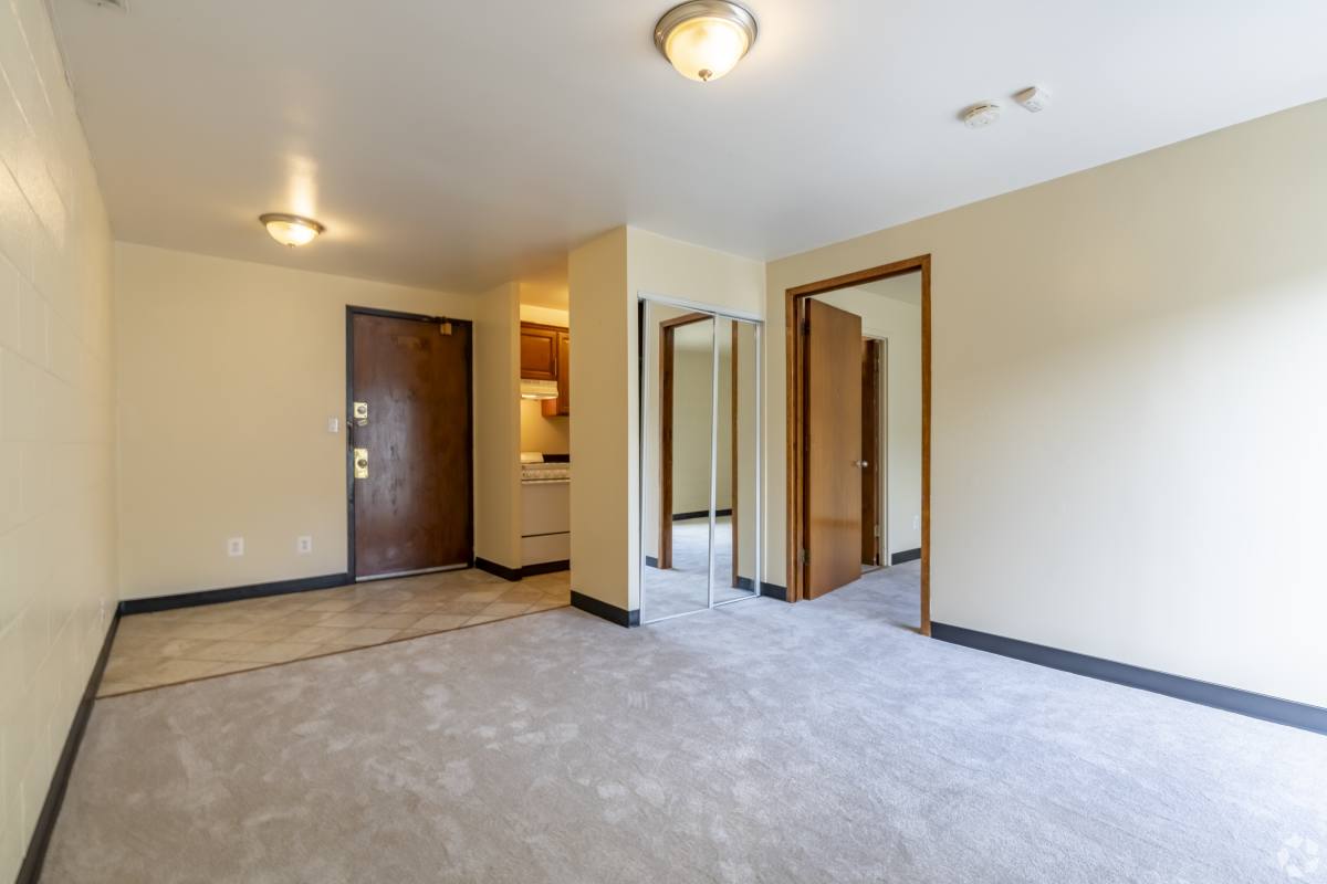 Apartment for rent at 121 E Hoover Ave, Ann Arbor, MI 48104