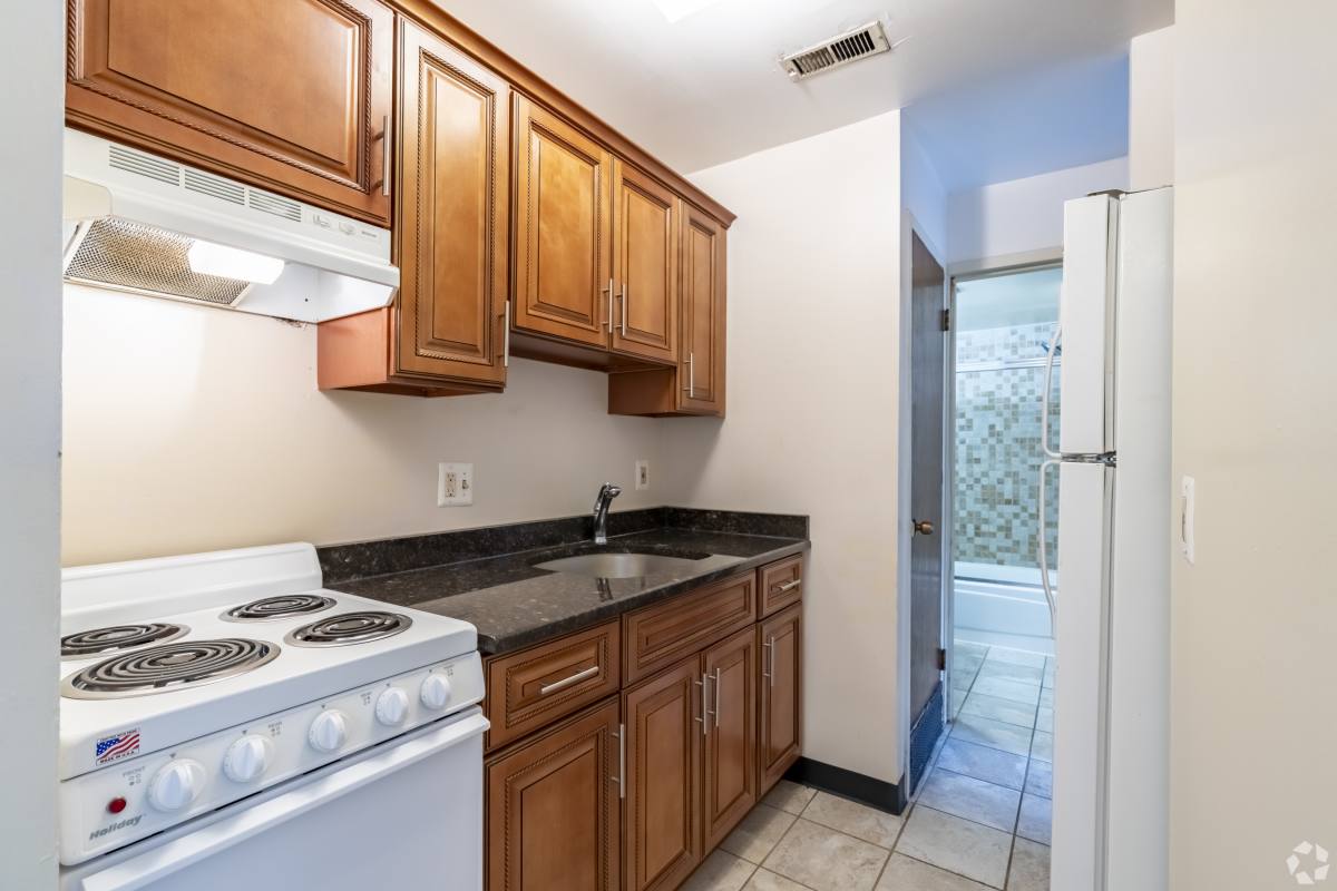 Apartment for rent at 121 E Hoover Ave, Ann Arbor, MI 48104