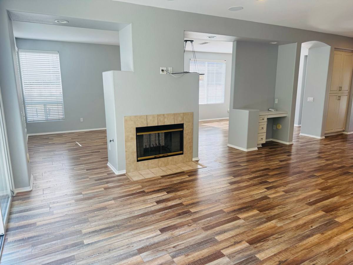 House for rent at 2872 La Plata Dr, Camarillo, CA 93010
