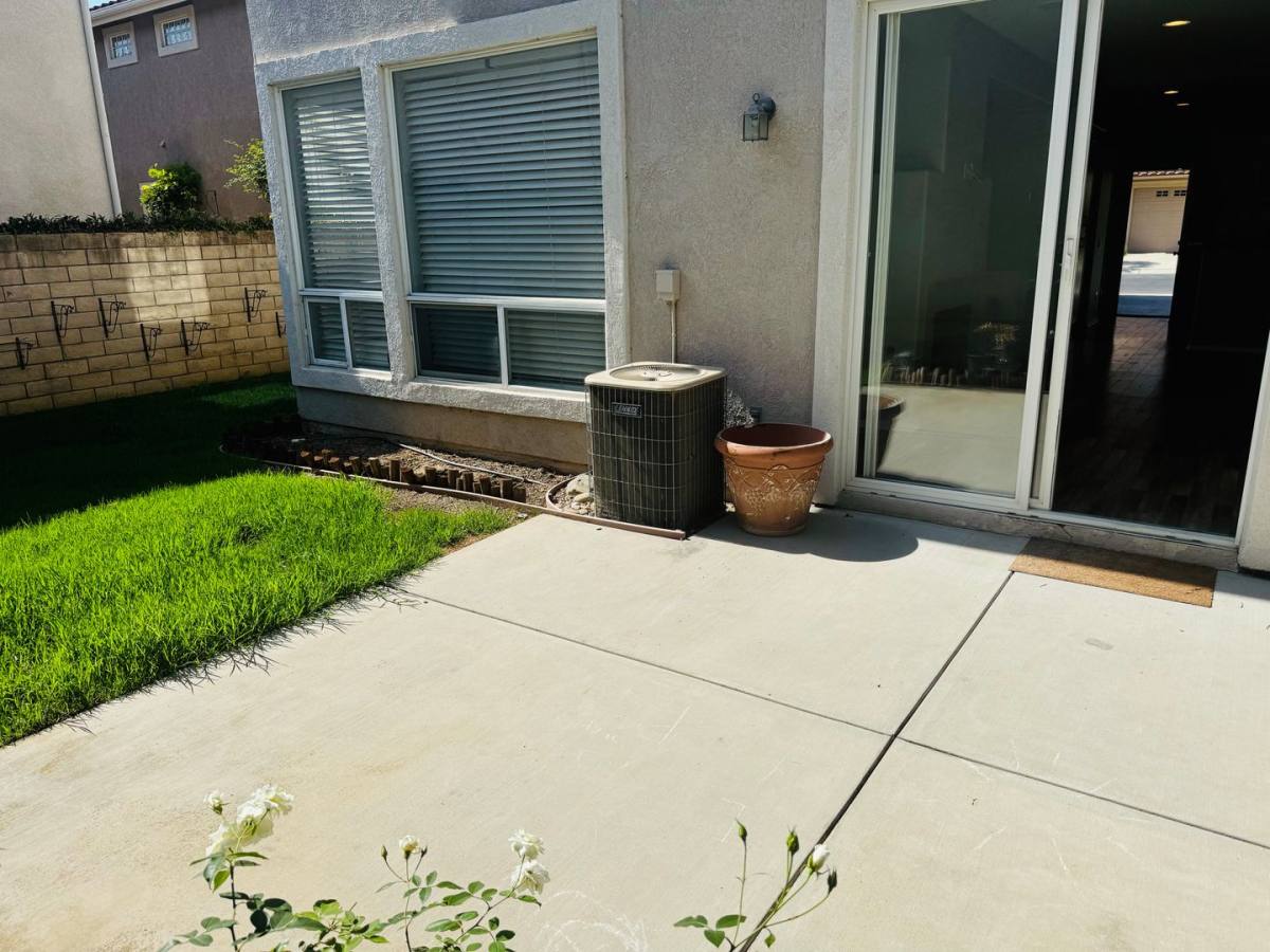 House for rent at 2872 La Plata Dr, Camarillo, CA 93010