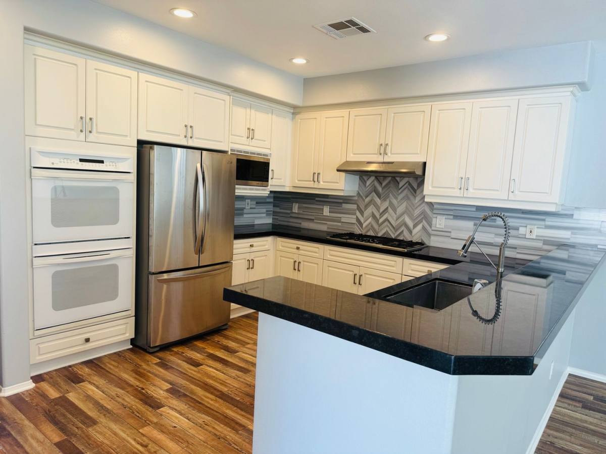 House for rent at 2872 La Plata Dr, Camarillo, CA 93010