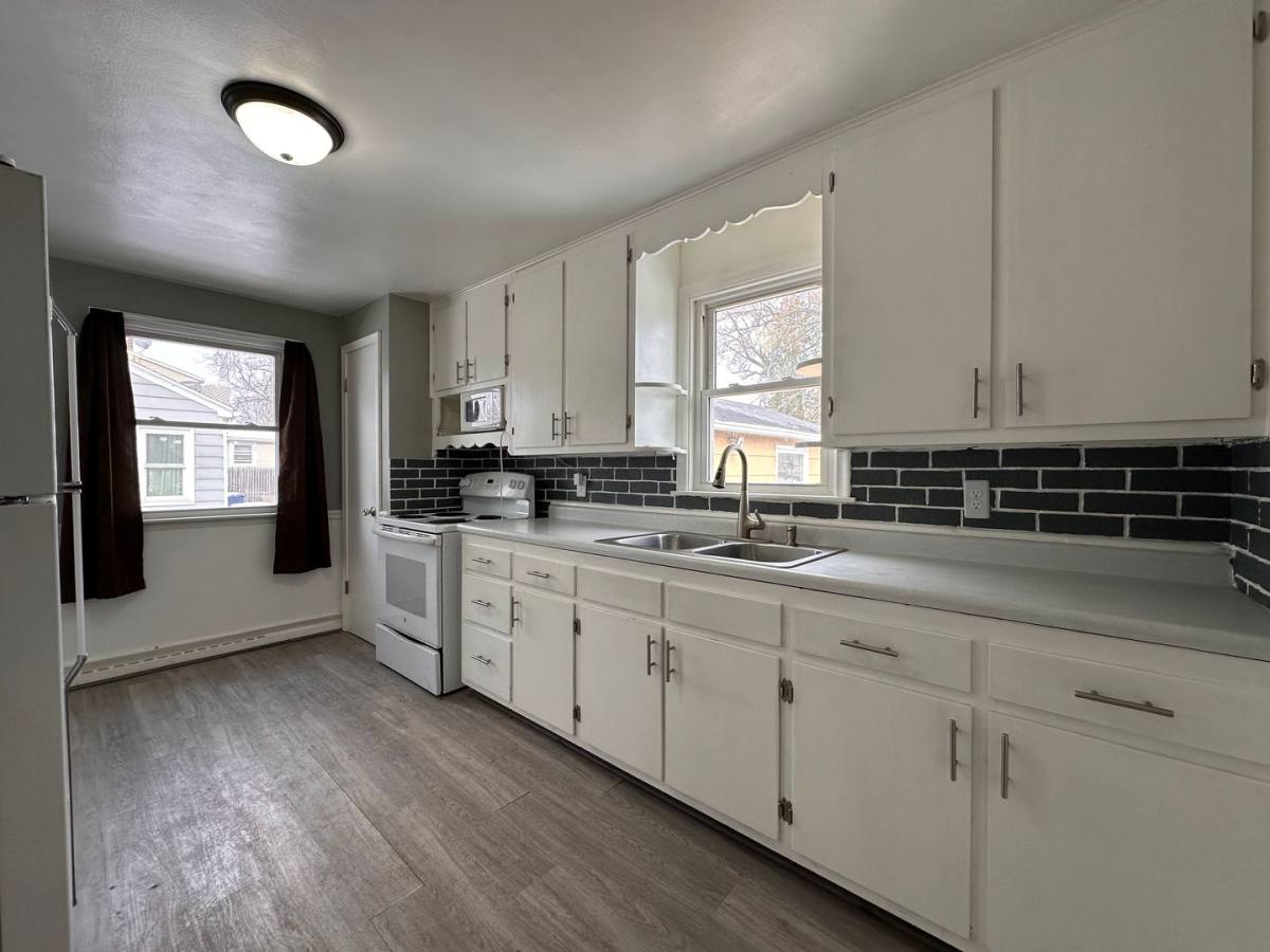 House for rent at 335 14th Ave, Green Bay, WI 54303