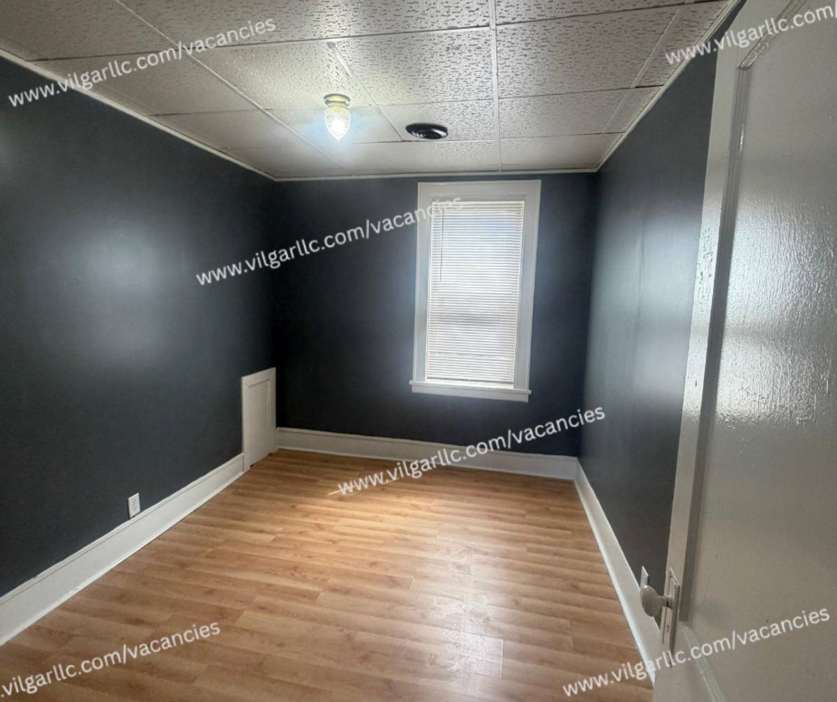 Apartment for rent at 4002 Pulaski St, East Chicago, IN 46312