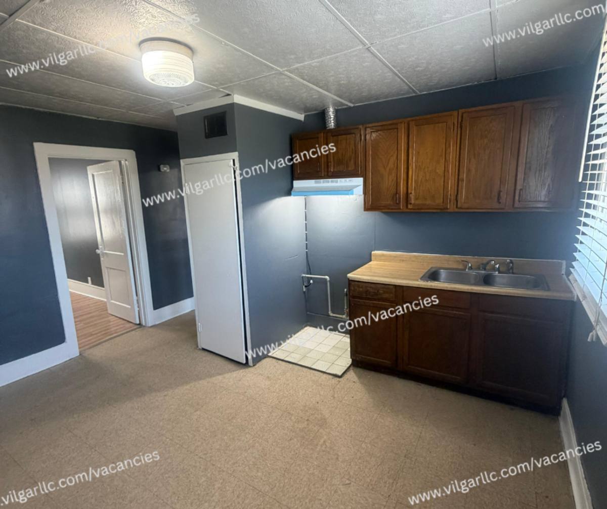 Apartment for rent at 4002 Pulaski St, East Chicago, IN 46312