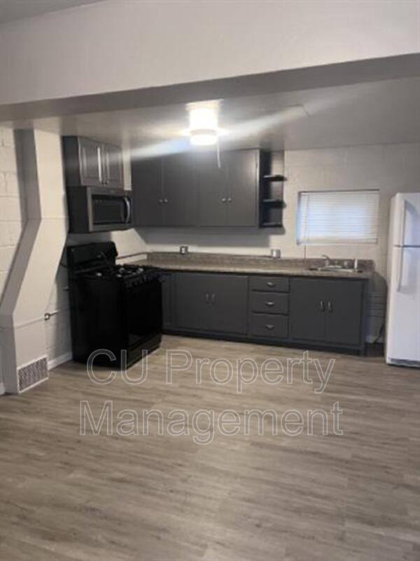 Apartment for rent at 313 Cottage Court #3, Champaign, IL 61820