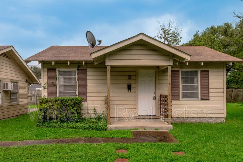 Apartment for rent at 700 Gray St #2, Huntsville, TX 77320