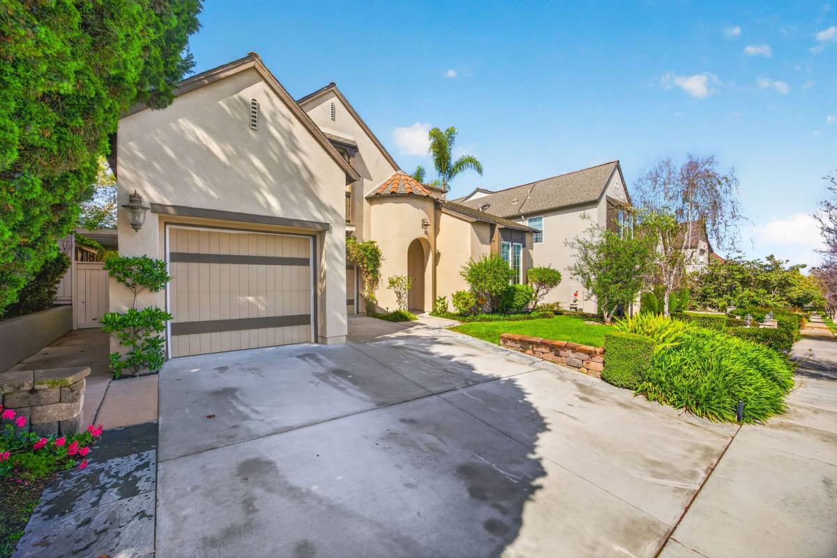 House for rent at 13720 Rosecroft Way, San Diego, CA 92130