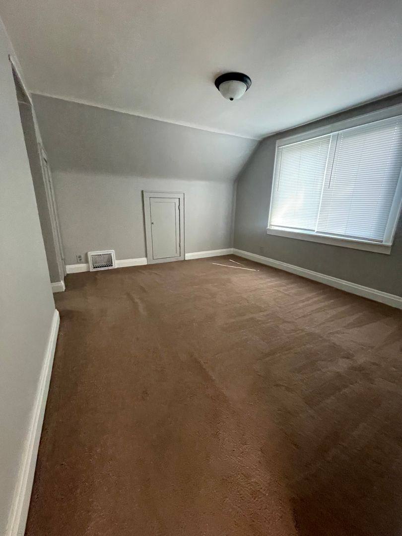 House for rent at 704 W 18th St, Cedar Falls, IA 50613