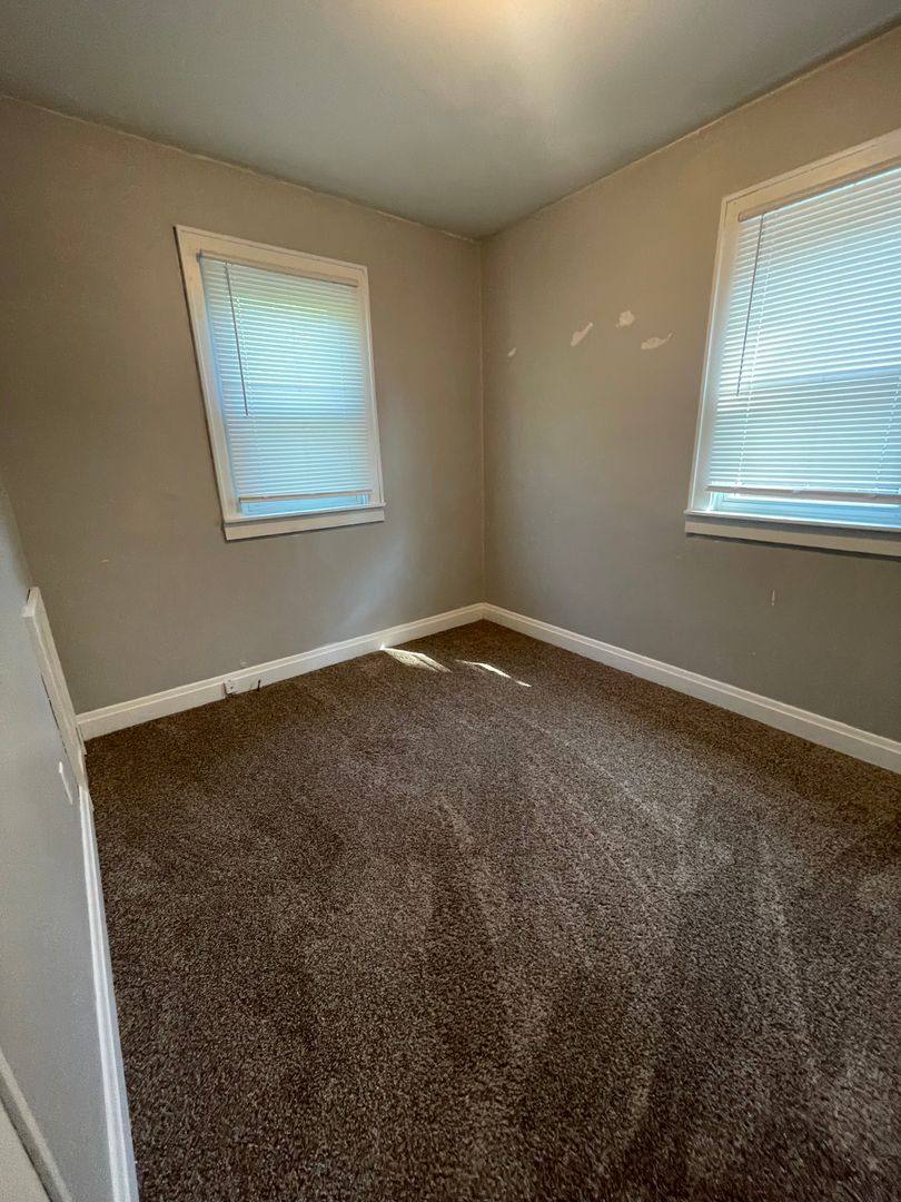 House for rent at 704 W 18th St, Cedar Falls, IA 50613