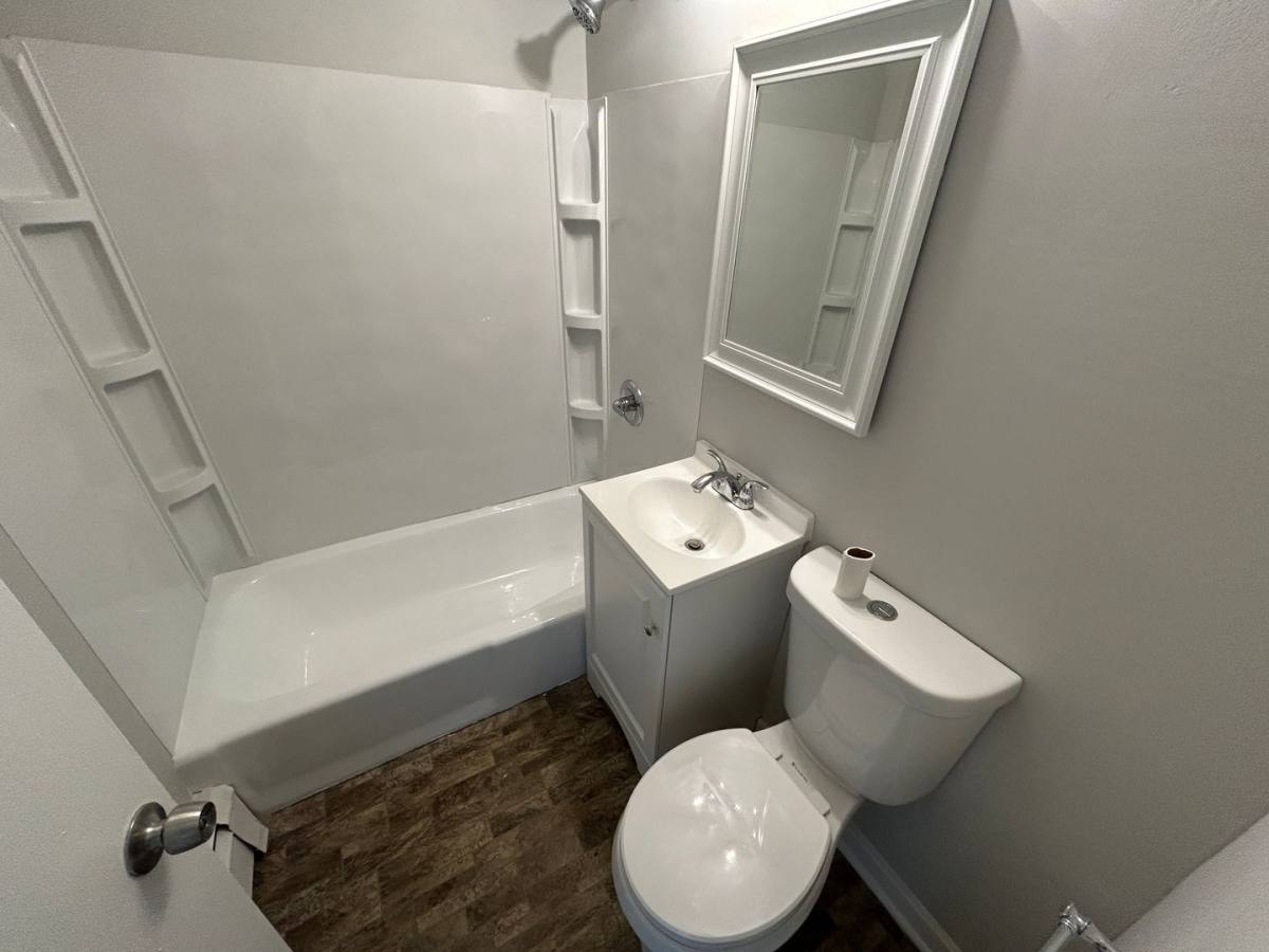 Apartment for rent at 14507 Torrence Ave, Chicago, IL 60633