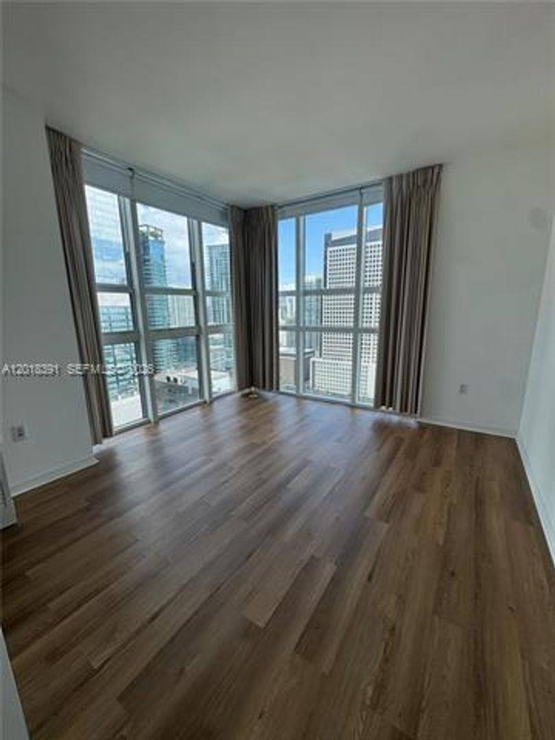 Apartment for rent at 951 N Brickell Ave, Miami, FL 33131