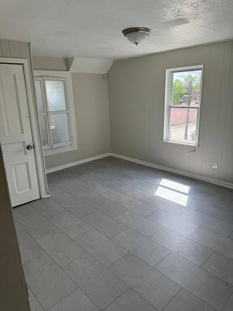 Apartment for rent at 2050 Monongahela Ave, Pittsburgh, PA 15218