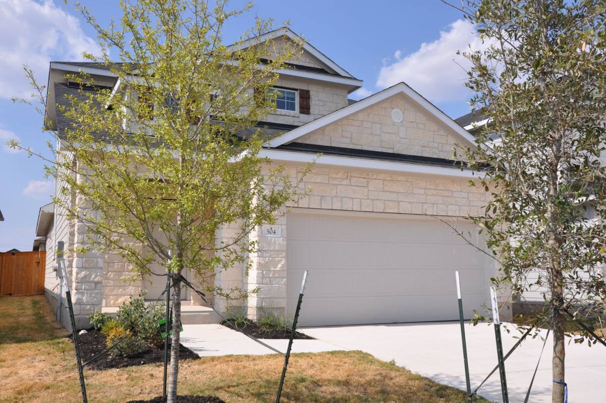House for rent at 504 Lt Rusty Dr, Jarrell, TX 76537