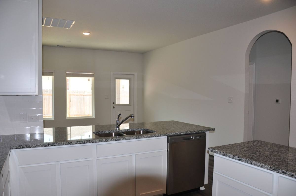 House for rent at 504 Lt Rusty Dr, Jarrell, TX 76537