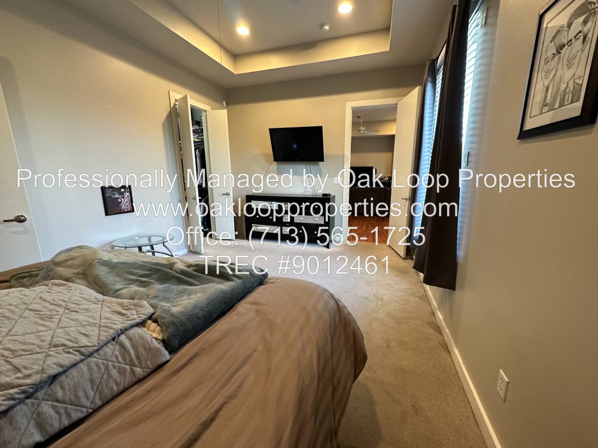 Townhouse for rent at 1132 Patterson St, Houston, TX 77007
