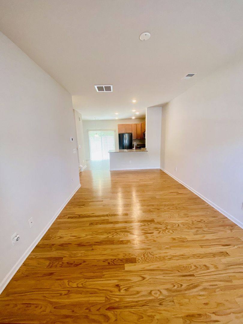 Townhouse for rent at 9213 Grand Valley Dr, Charlotte, NC 28213