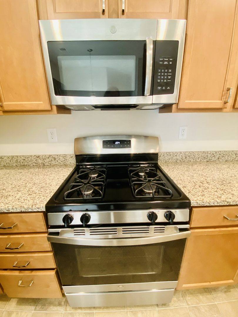 Townhouse for rent at 9213 Grand Valley Dr, Charlotte, NC 28213