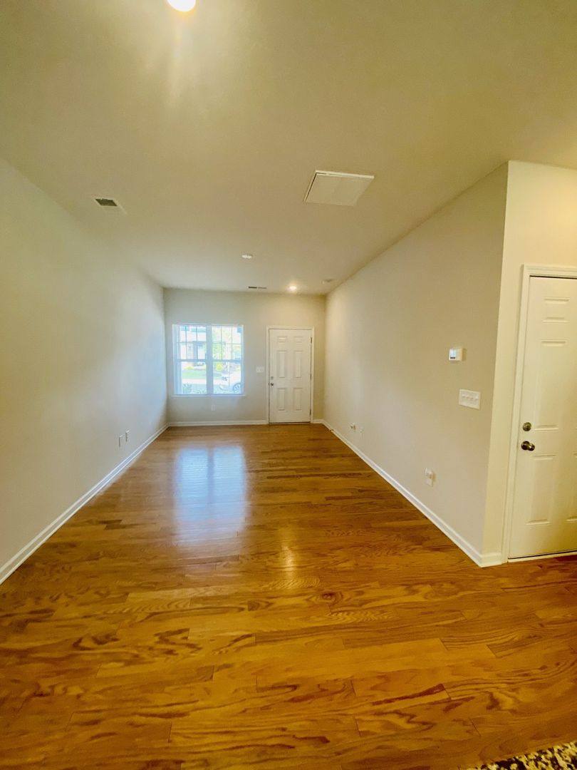 Townhouse for rent at 9213 Grand Valley Dr, Charlotte, NC 28213