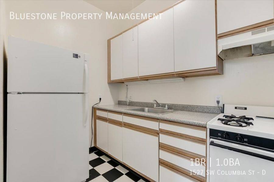 Apartment for rent at 1527 SW Columbia St #D, Portland, OR 97201