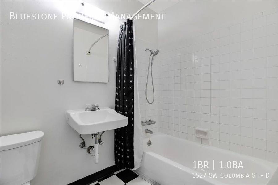 Apartment for rent at 1527 SW Columbia St #D, Portland, OR 97201