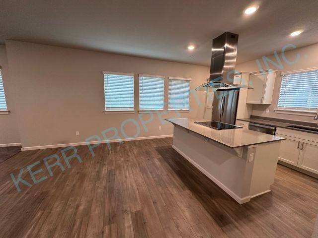 Condo for rent at 12003 SE High Creek Rd #A, Happy Valley, OR 97086