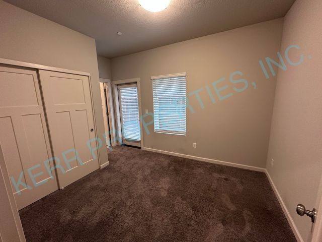 Condo for rent at 12003 SE High Creek Rd #A, Happy Valley, OR 97086