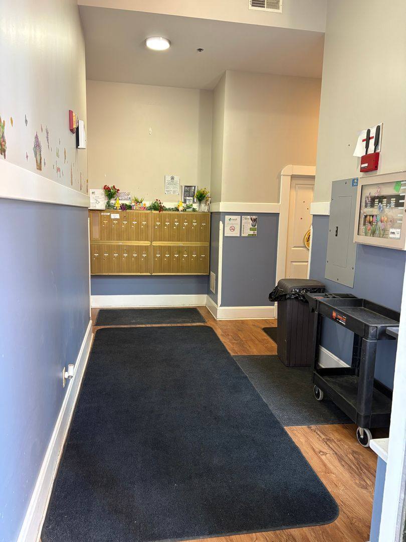 Apartment for rent at 1044 Shelby St, Indianapolis, IN 46203
