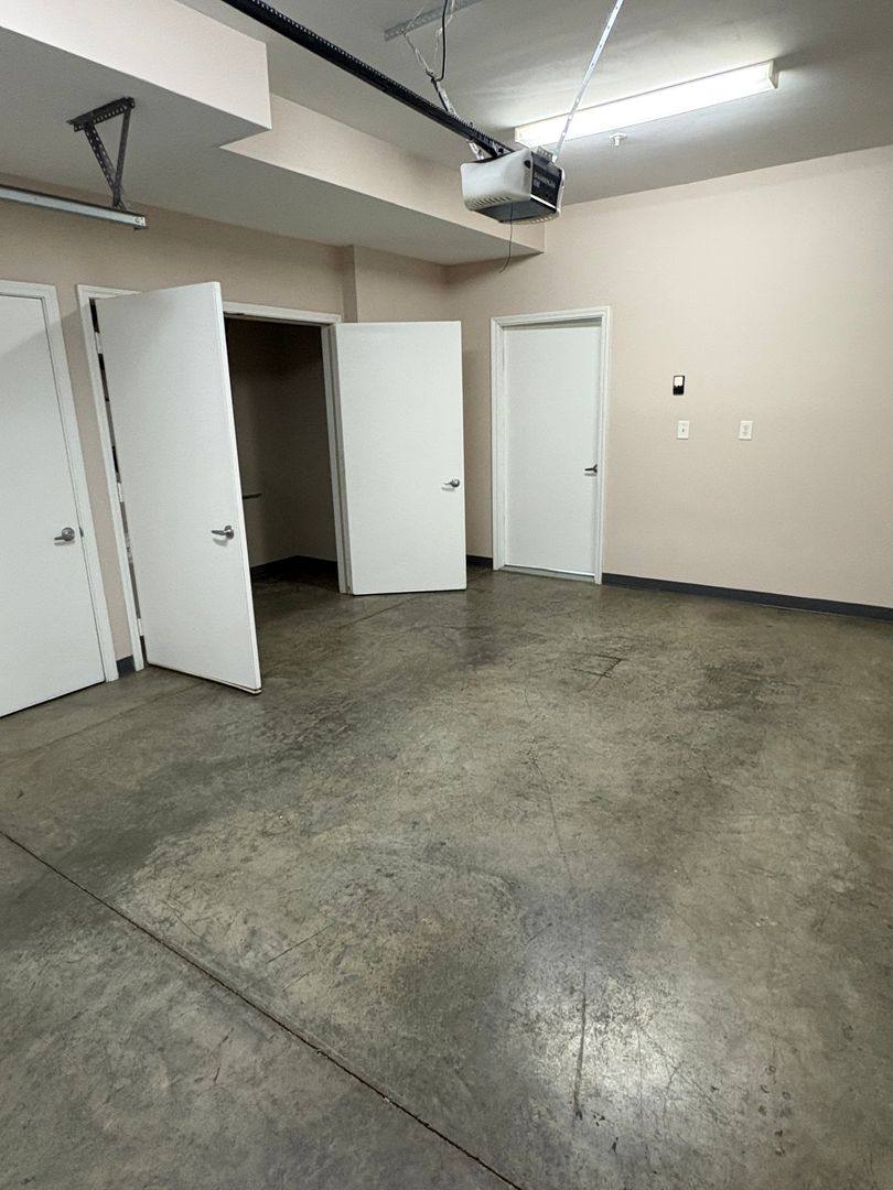 Townhouse for rent at 1318 Shelby St #B, Indianapolis, IN 46203