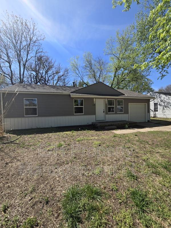 House for rent at 1121 Luther E, Wichita, KS 67216