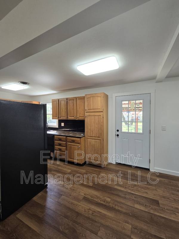 House for rent at 1121 Luther E, Wichita, KS 67216