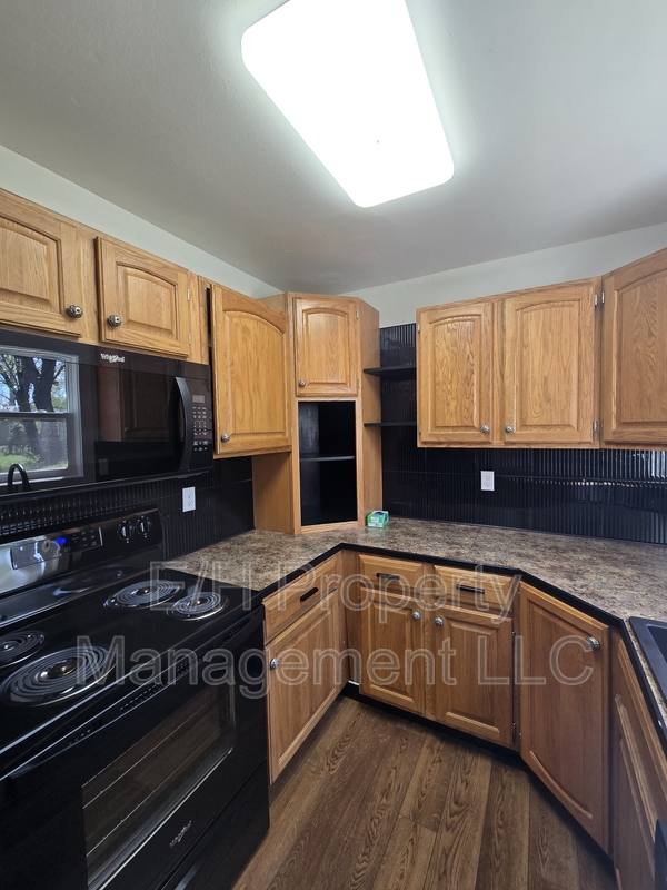 House for rent at 1121 Luther E, Wichita, KS 67216