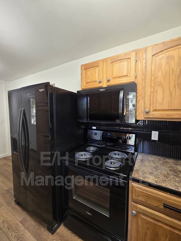 House for rent at 1121 Luther E, Wichita, KS 67216