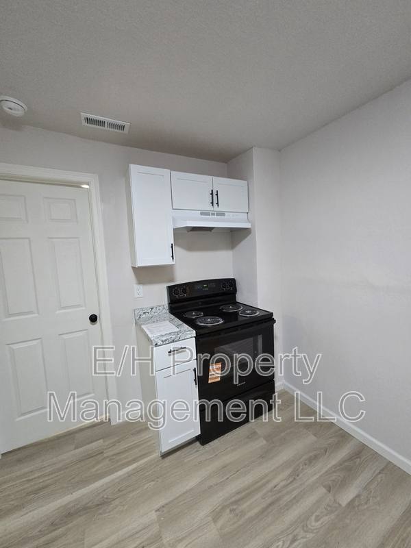 House for rent at 1031 New York St, Wichita, KS 67214