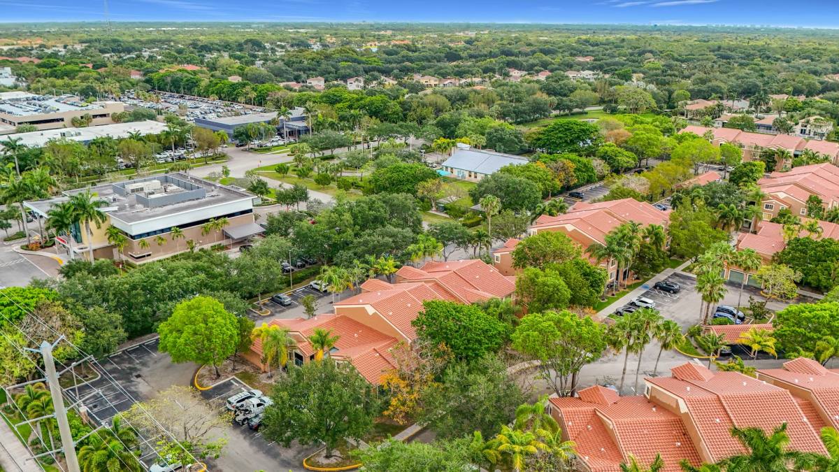 Apartment for rent at 4852 N State Rd, Pompano Beach, FL 33073