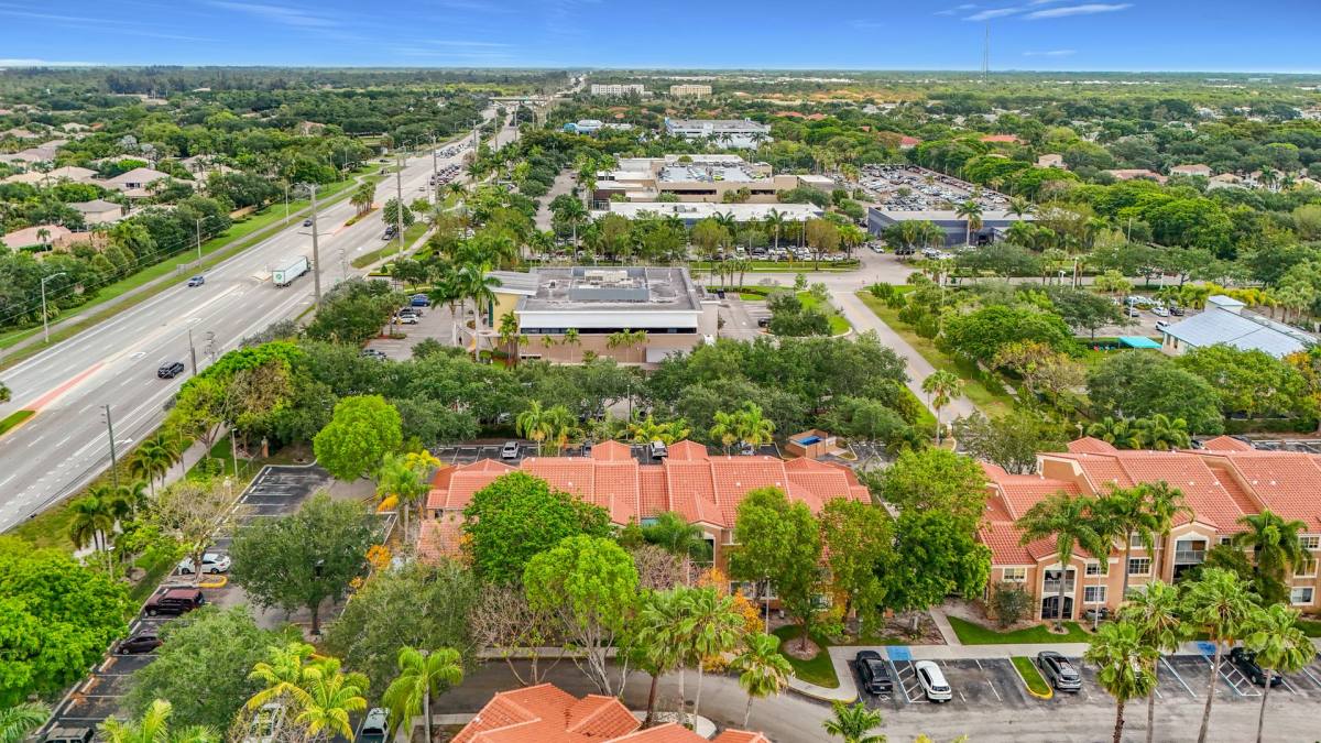 Apartment for rent at 4852 N State Rd, Pompano Beach, FL 33073