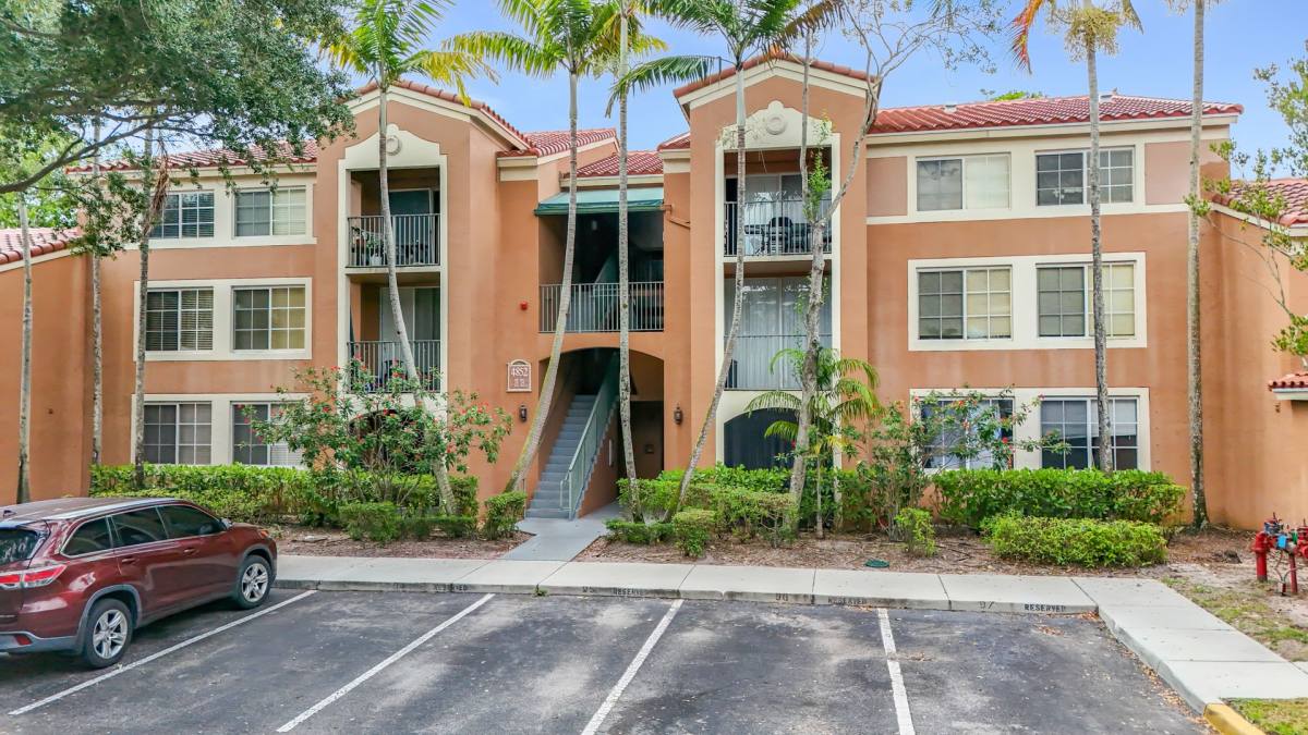 Apartment for rent at 4852 N State Rd, Pompano Beach, FL 33073